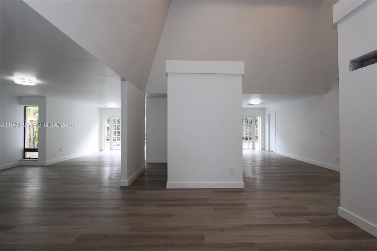 4940 SW 94th Way — photo 6