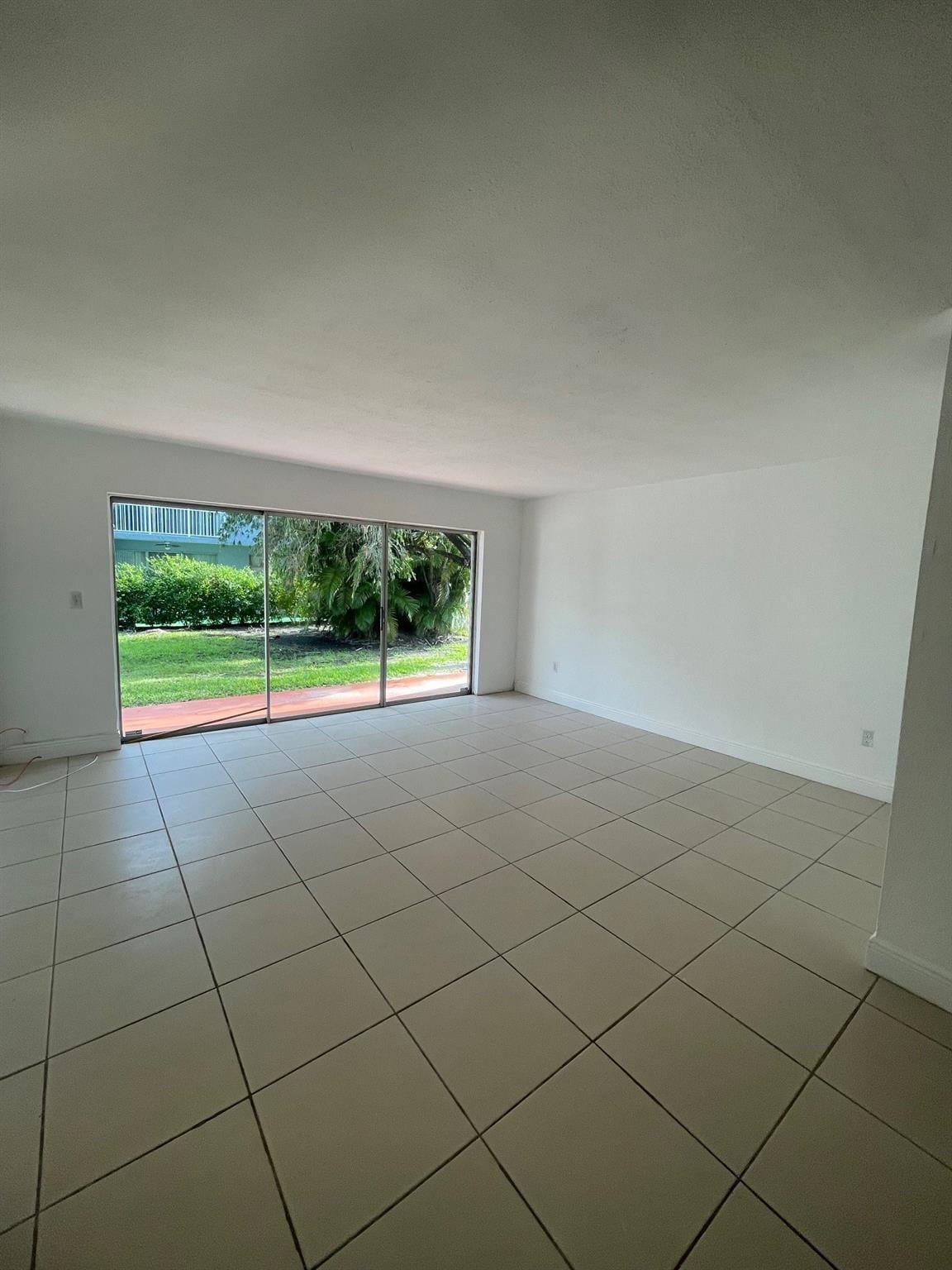 9365 Fontainebleau Boulevard E117 — photo 4