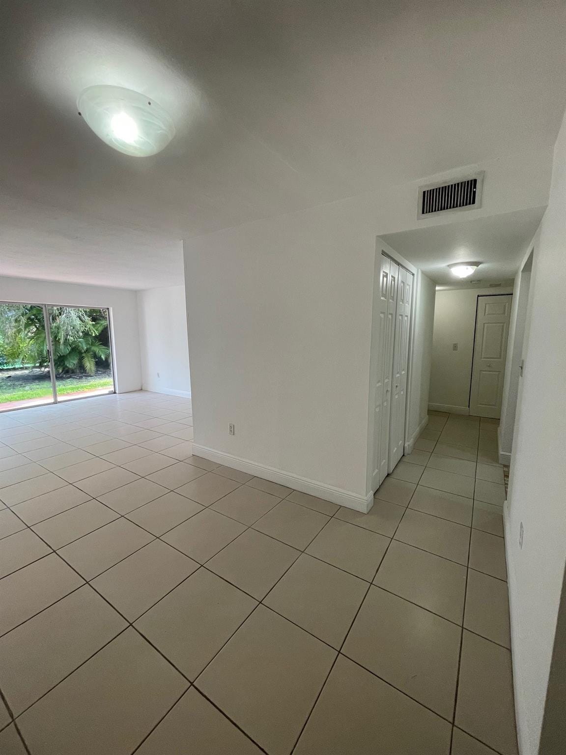 9365 Fontainebleau Boulevard E117 — photo 5