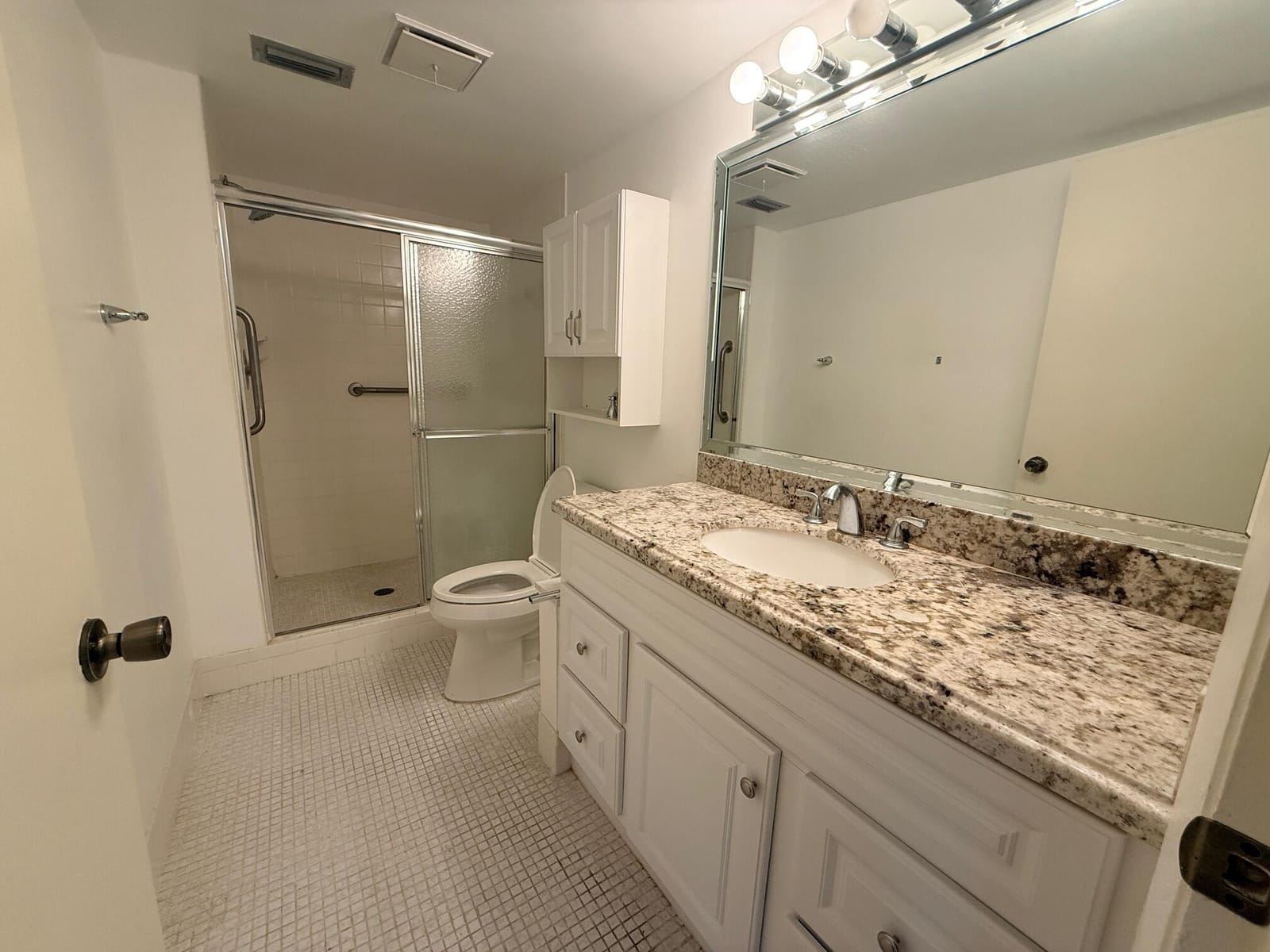 14310 Strathmore Lane 207, Delray Beach, FL 33446 photo 17