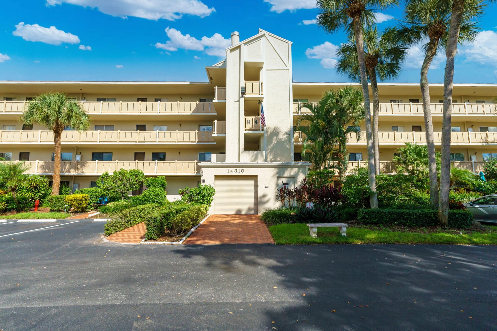 14310 Strathmore Lane 207, Delray Beach, FL 33446 photo 26