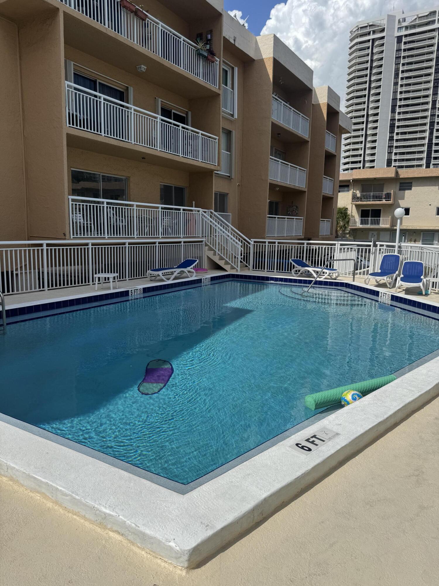 17051 NE 35th Avenue 307, North Miami Beach, FL 33160, North Miami Beach