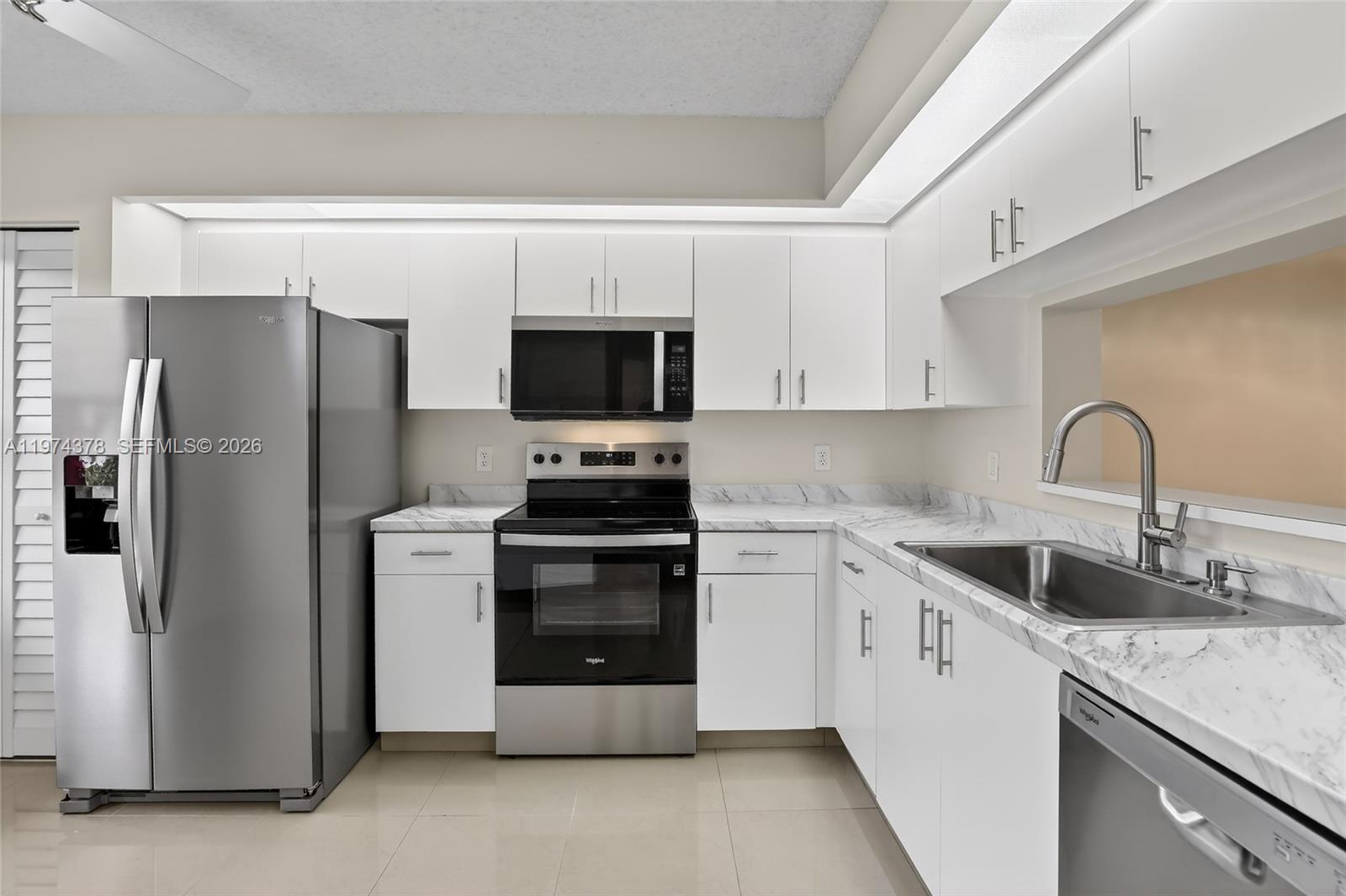 701 SW 142nd Avenue 113S, Pembroke Pines, FL 33027, Pembroke Pines