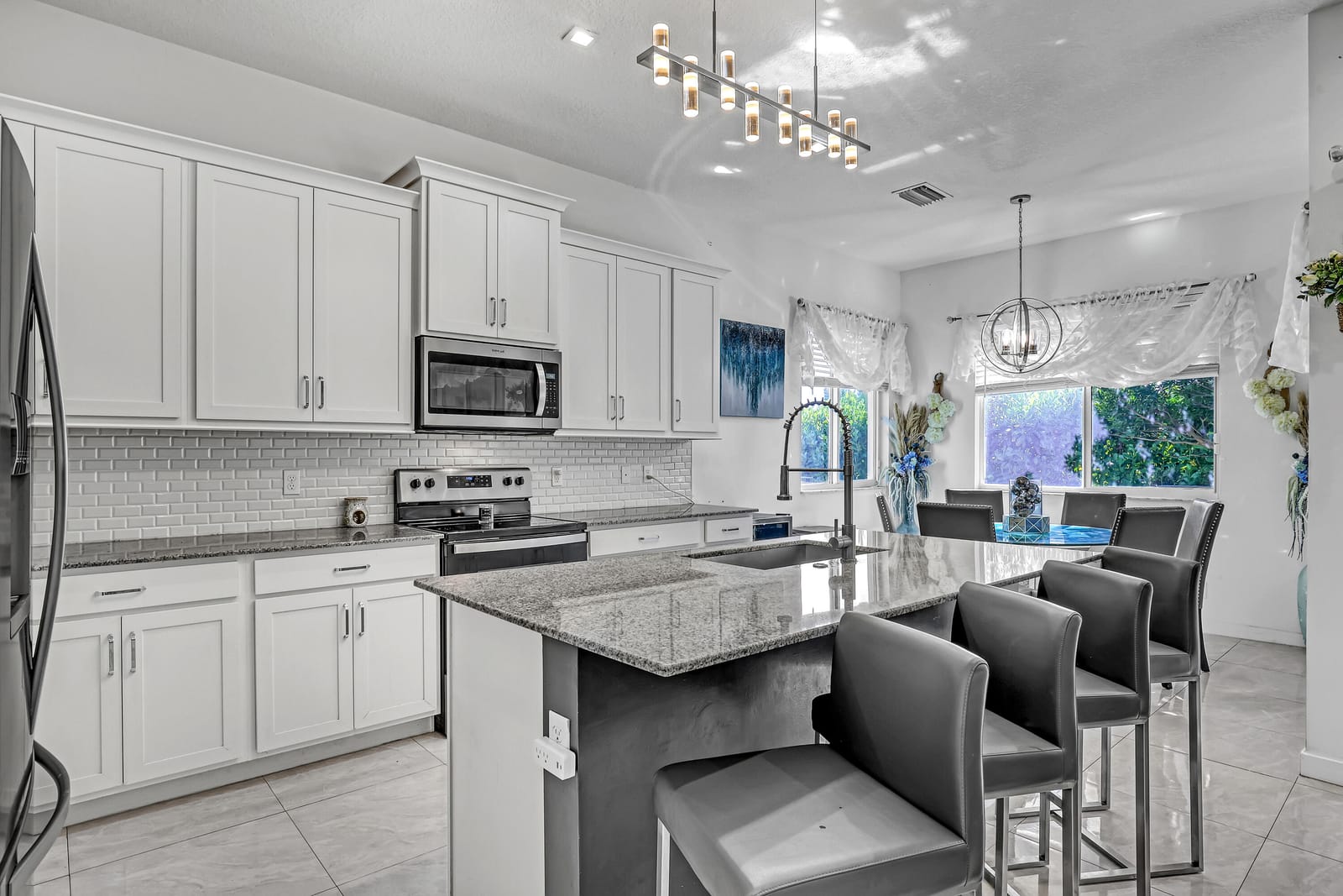 1010 Pioneer Way, Royal Palm Beach, FL 33411 photo 13