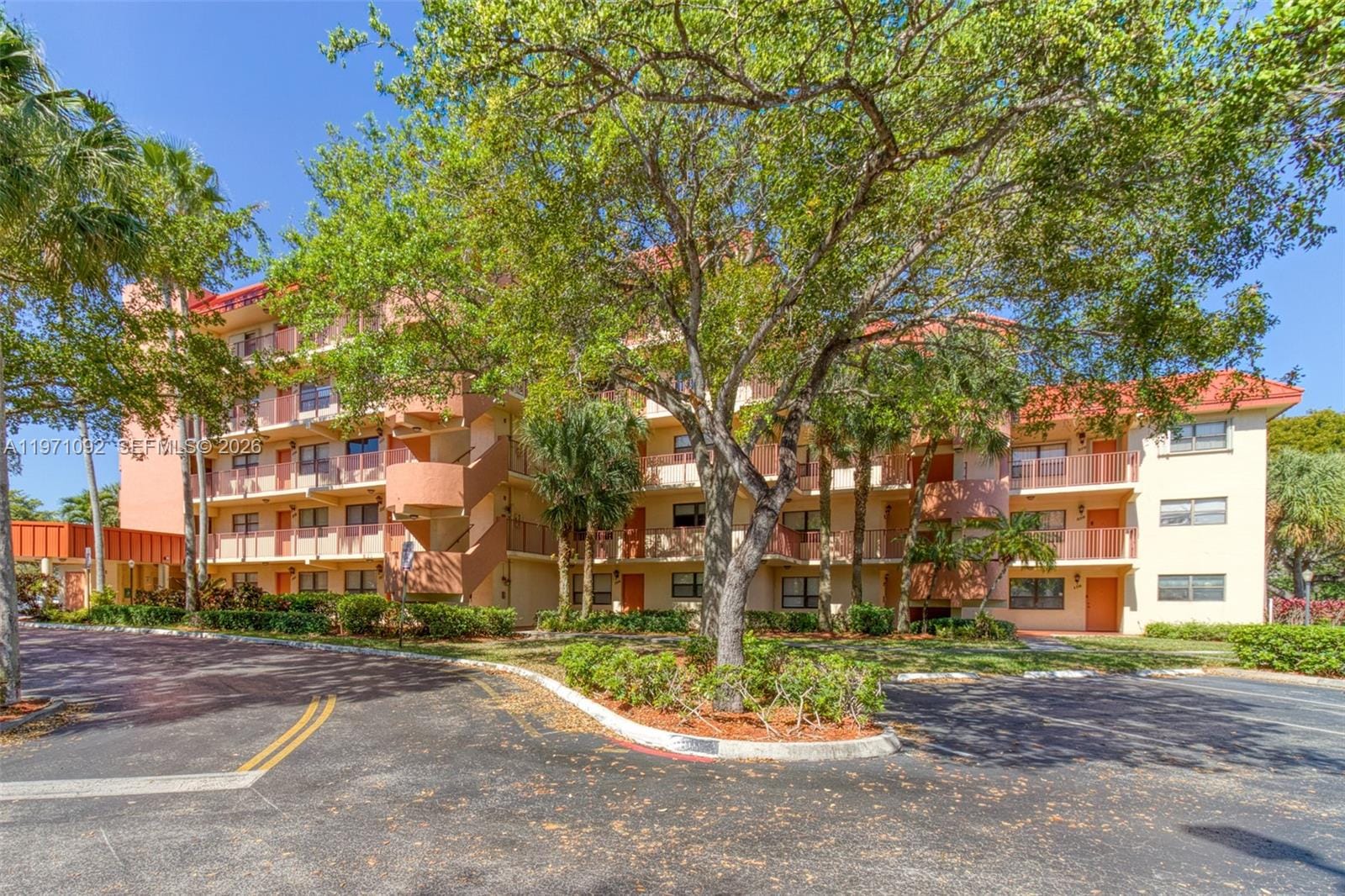 7401 NW 16th Street 408, Plantation, FL 33313 photo 21