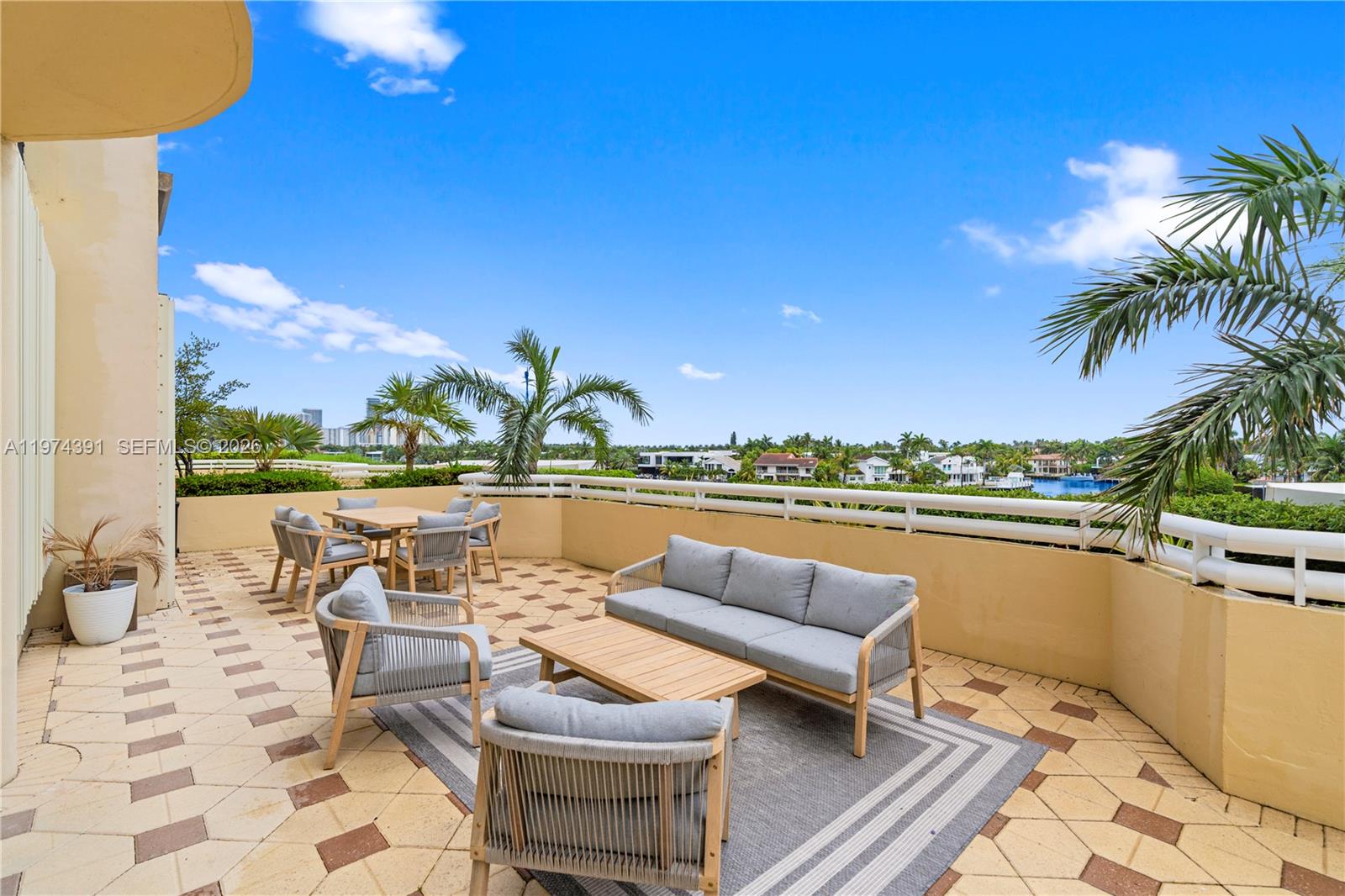 20191 E Country Club Drive 407, Aventura, FL 33180, Aventura