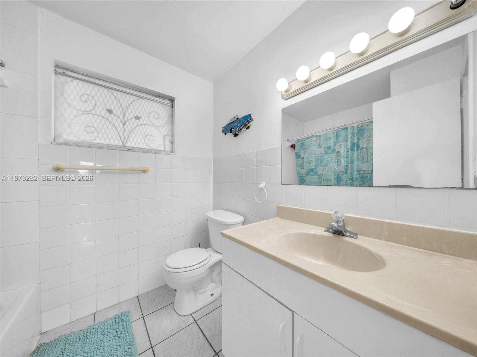 1530 NE 191st Street 306, Miami, FL 33179 photo 13