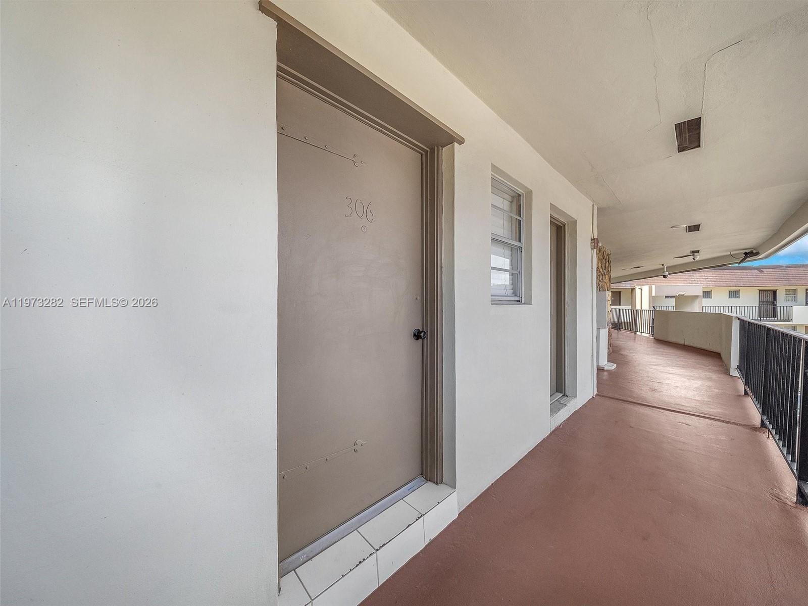 1530 NE 191st Street 306, Miami, FL 33179 photo 17