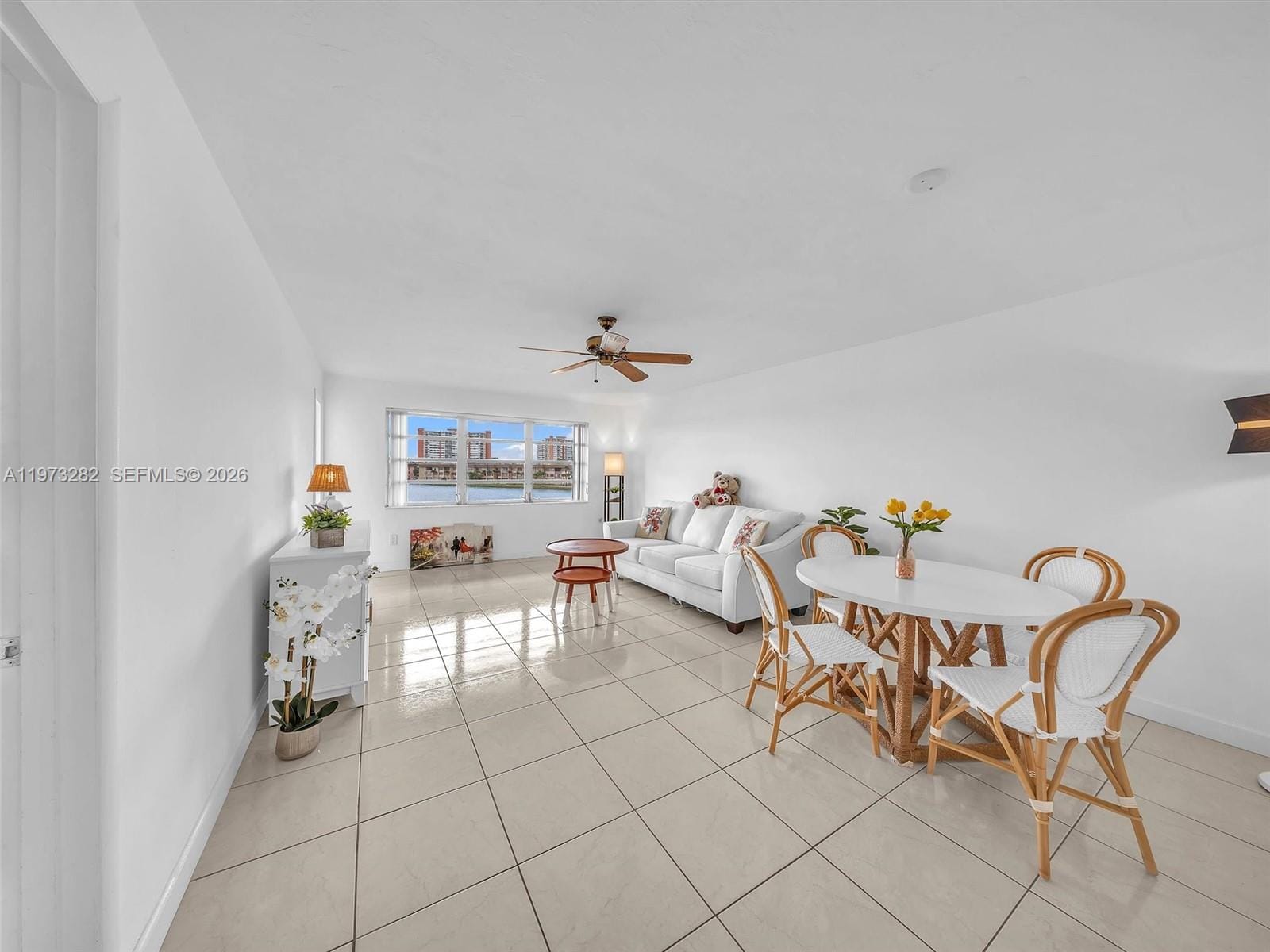 1530 NE 191st Street 306, Miami, FL 33179 photo 7