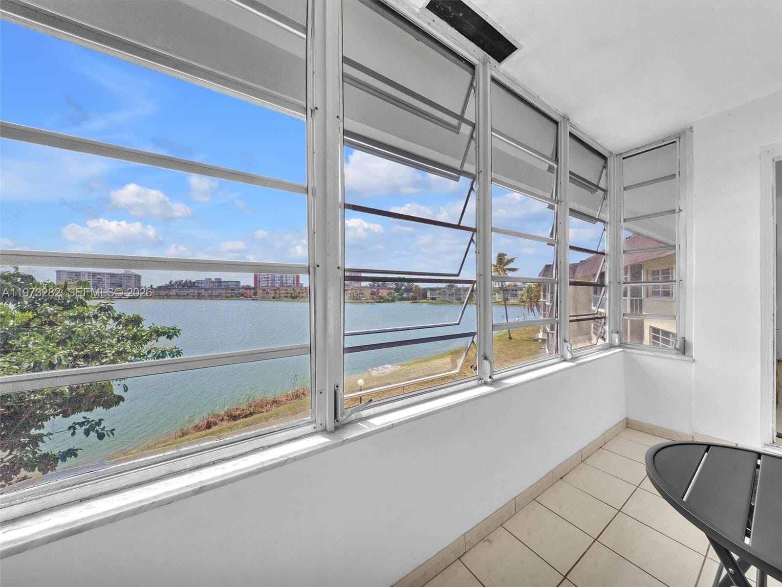1530 NE 191st Street 306, Miami, FL 33179 photo 8
