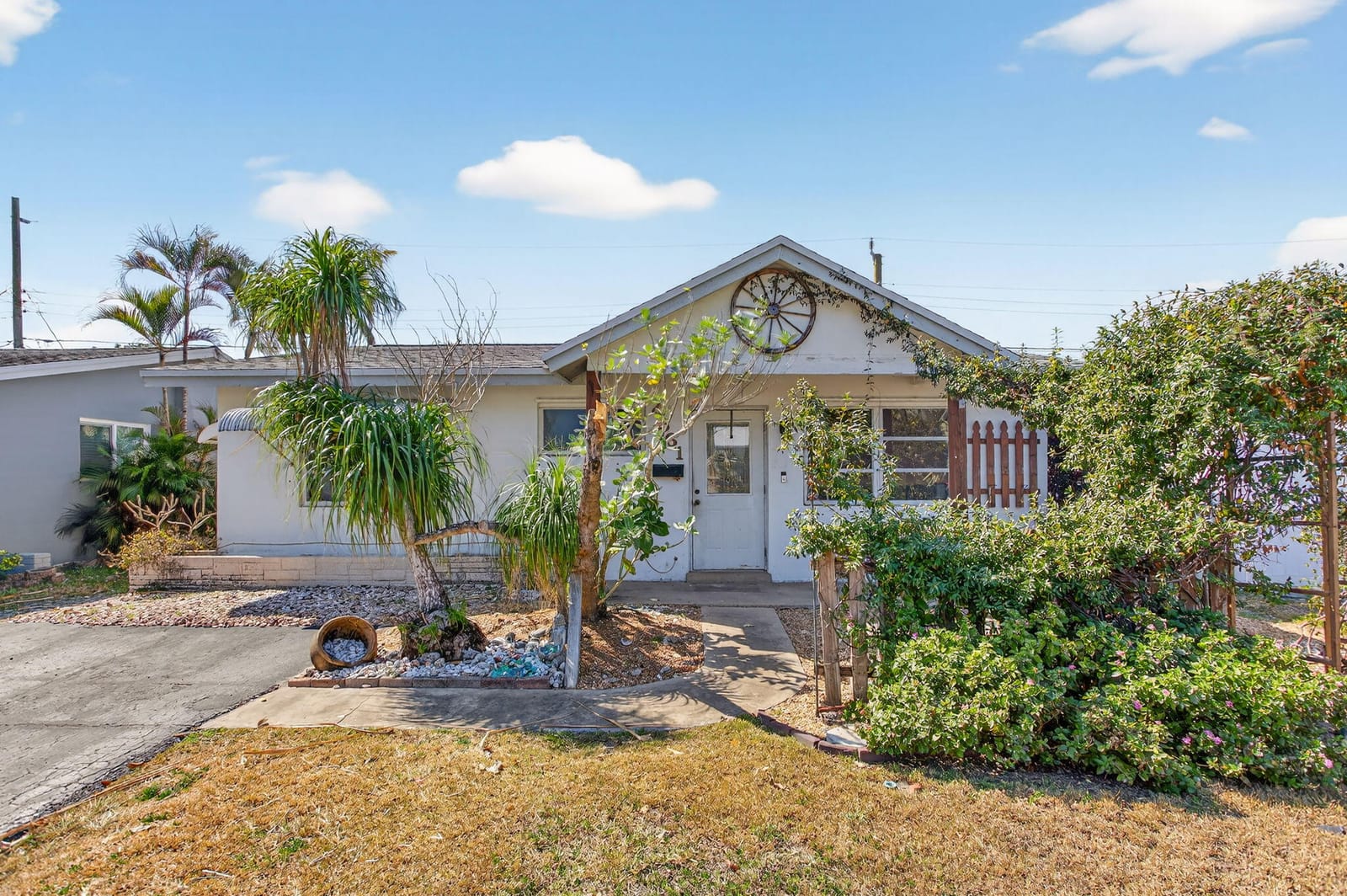 2 bedroom home for sale at 4561 16th, Tamarac, FL 33309 — $265,000