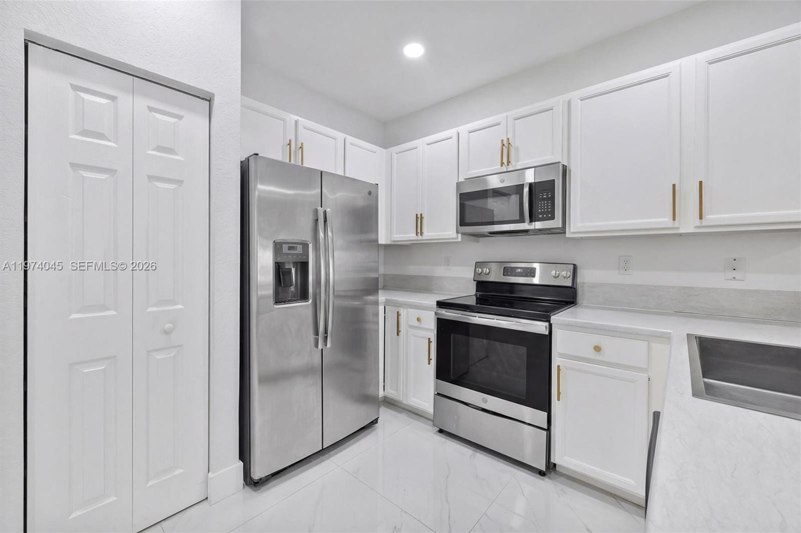 178 SE 33rd Terrace, Homestead, FL 33033 photo 3