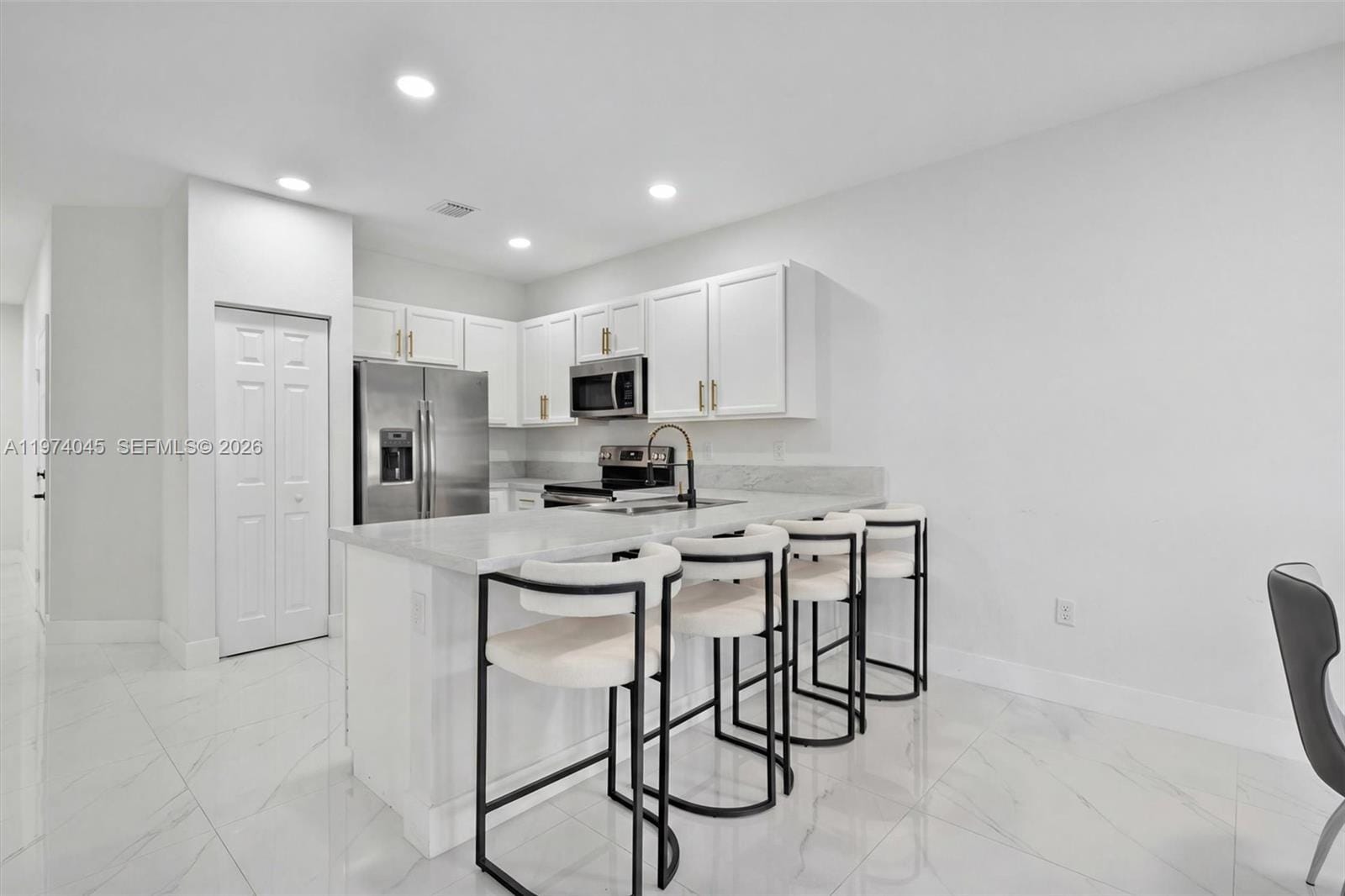 178 SE 33rd Terrace, Homestead, FL 33033 photo 4