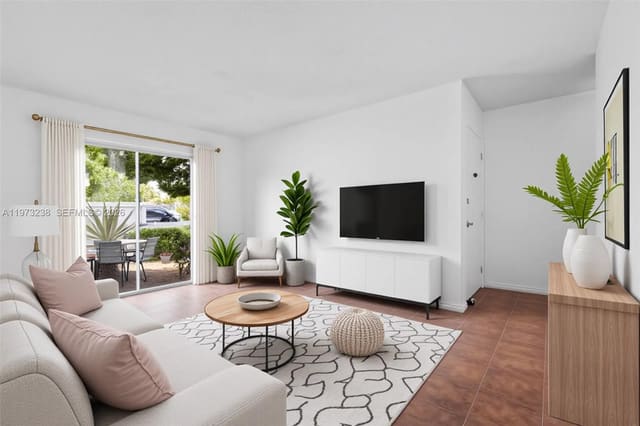 5216 NE 6th Avenue B3, sold in Embarcadero, Oakland Park, FL