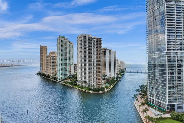 300 Biscayne Blvd Way 1807, sold in Aston Martin, Miami, FL