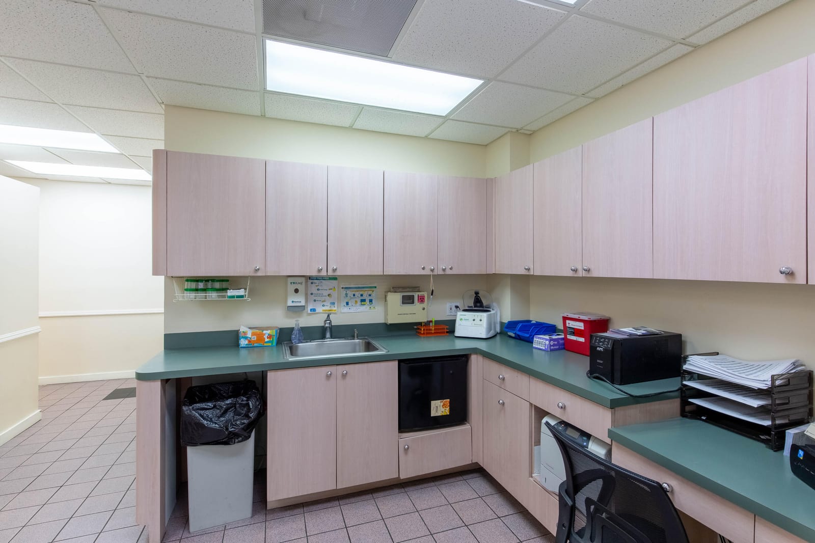 2419 S Seacrest Boulevard, Boynton Beach, FL 33435 photo 14