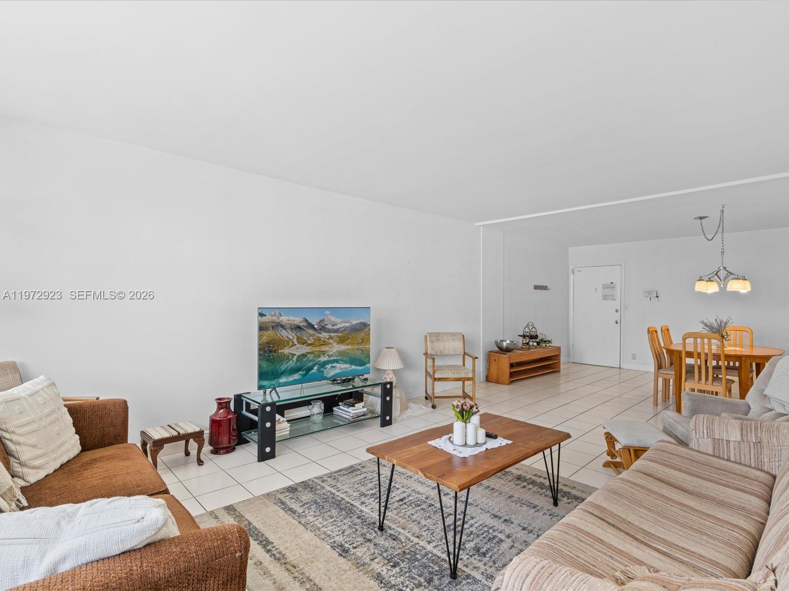 111 Golden Isles Drive G8, Hallandale Beach, FL 33009, Hallandale Beach