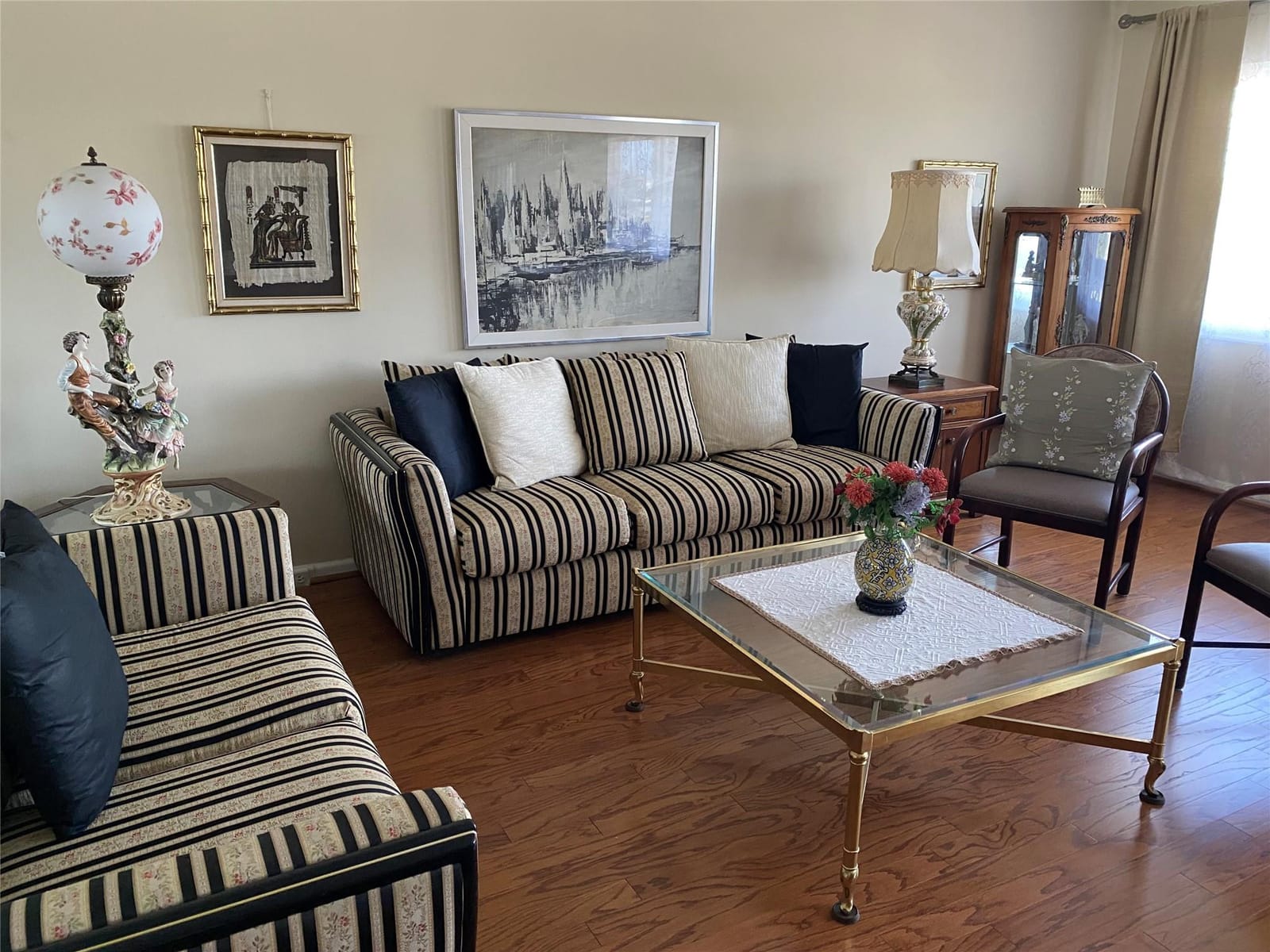 4011 Upminster J 4011 — photo 4