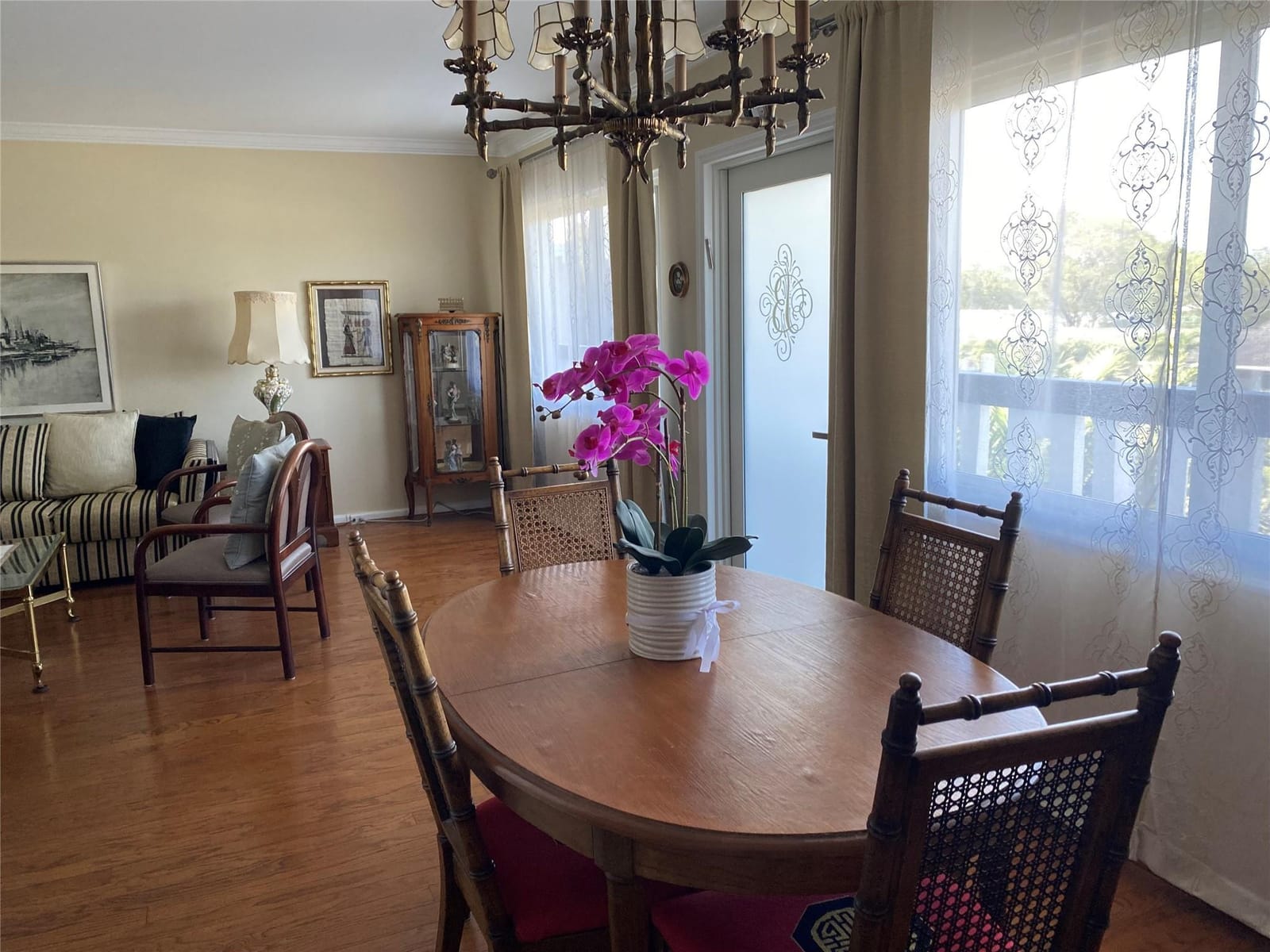 4011 Upminster J 4011 — photo 6