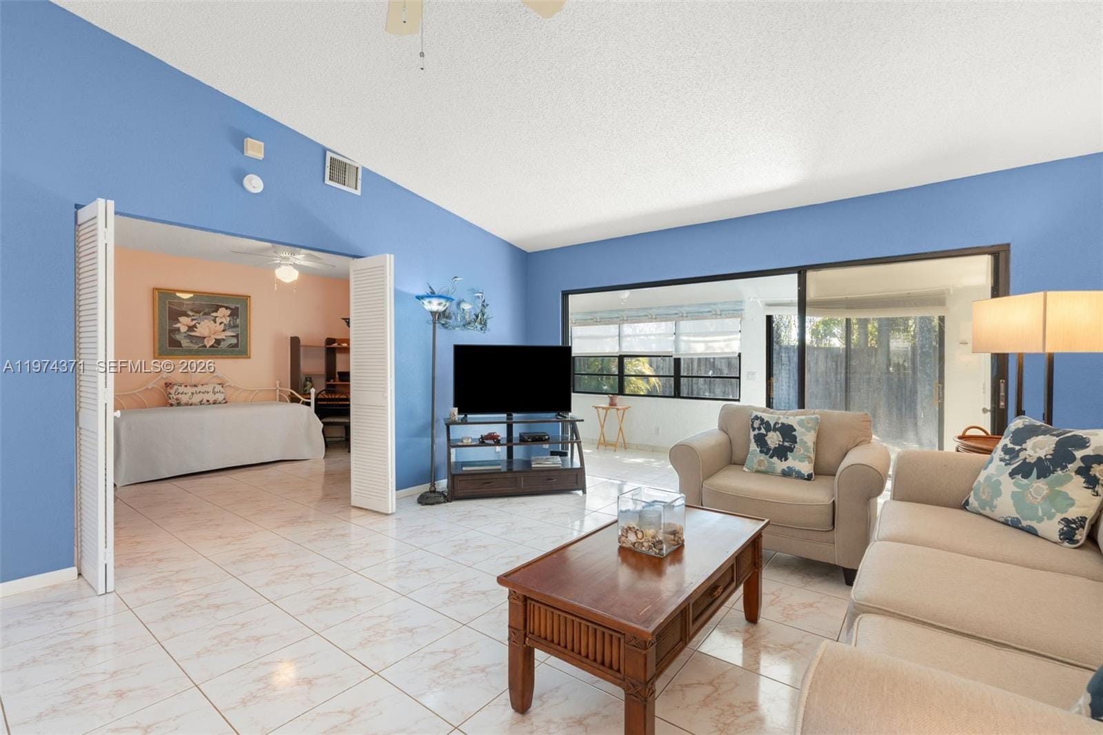 1064 E Lakes Drive, Deerfield Beach, FL 33064 photo 14