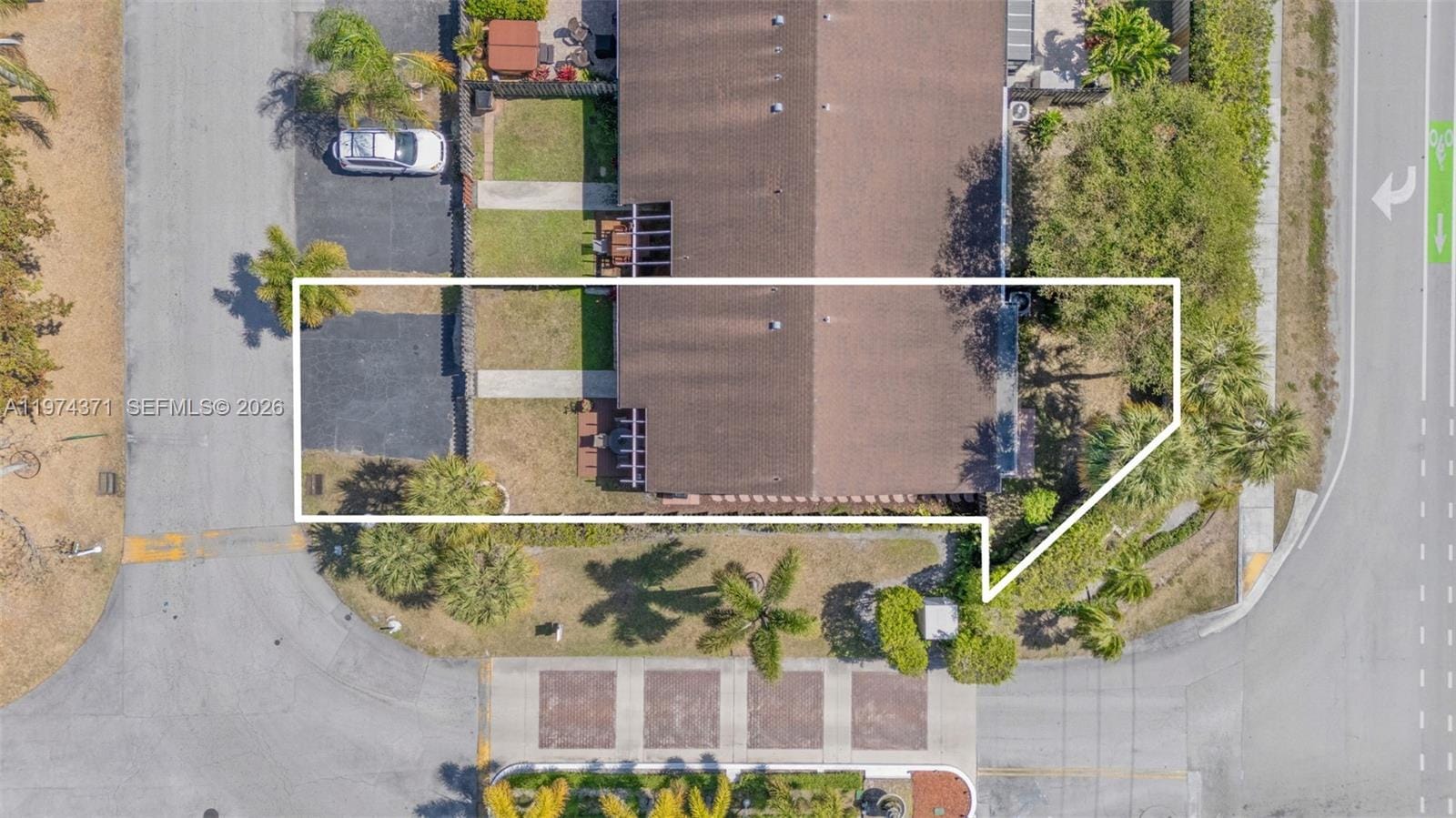 1064 E Lakes Drive, Deerfield Beach, FL 33064 photo 27