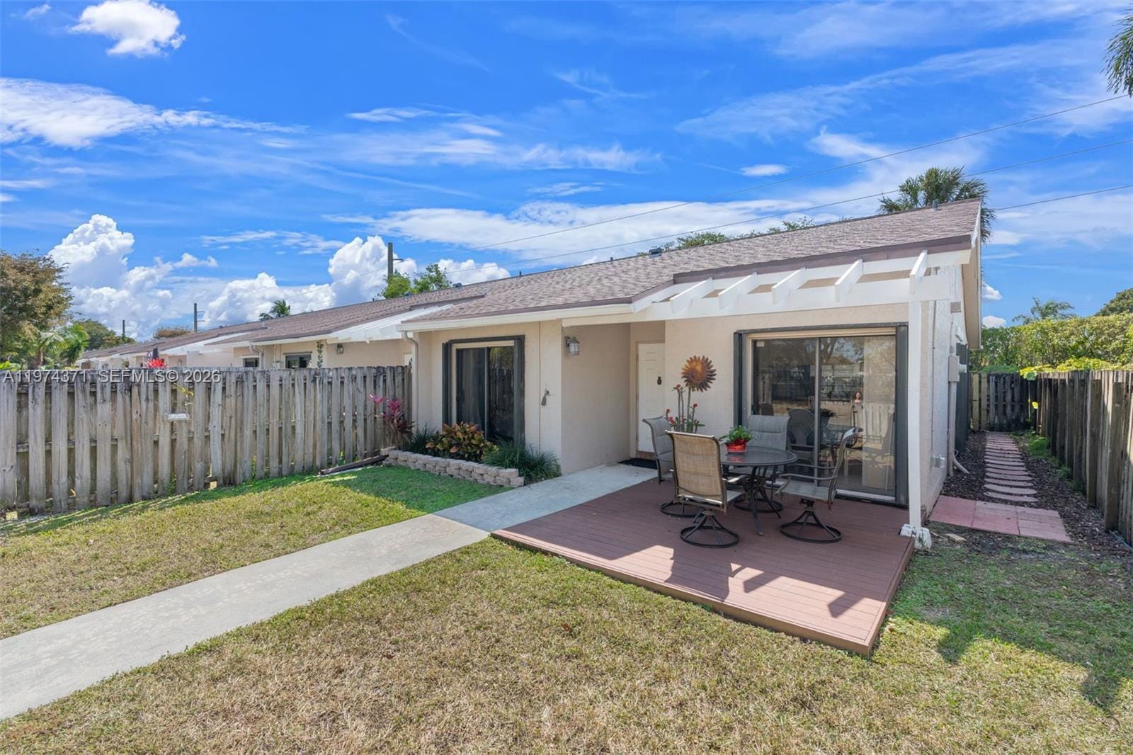 1064 E Lakes Drive — photo 5