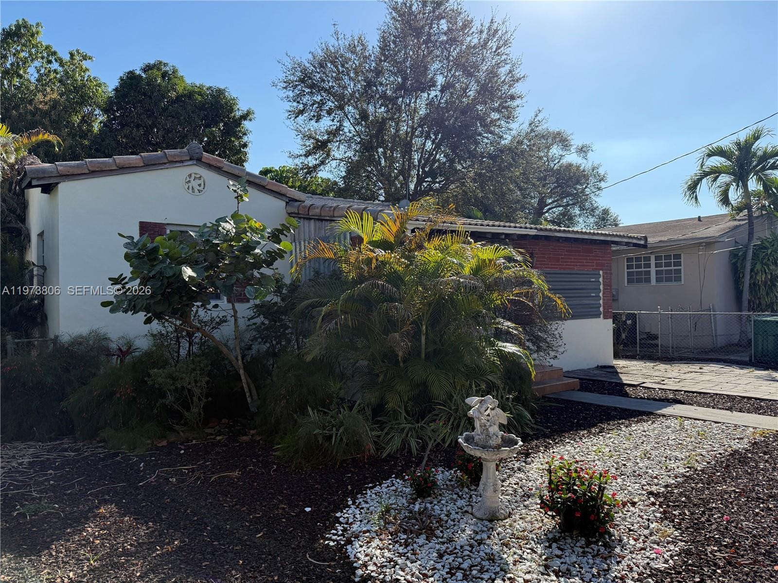 2750 SW 26th Street, Miami, FL 33133 photo 4