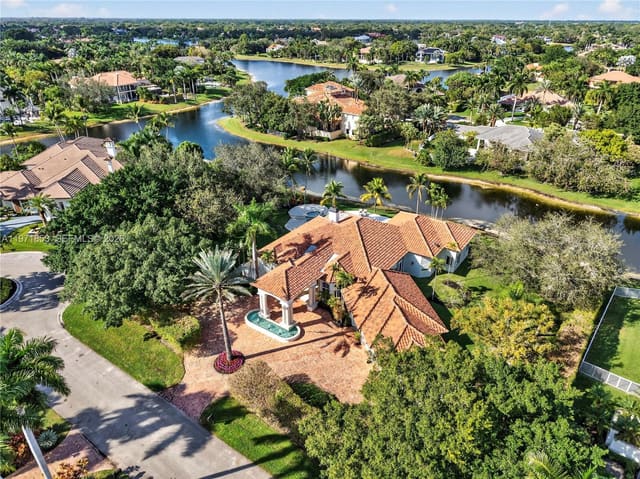 3520 Paddock Road, Weston, FL 33331