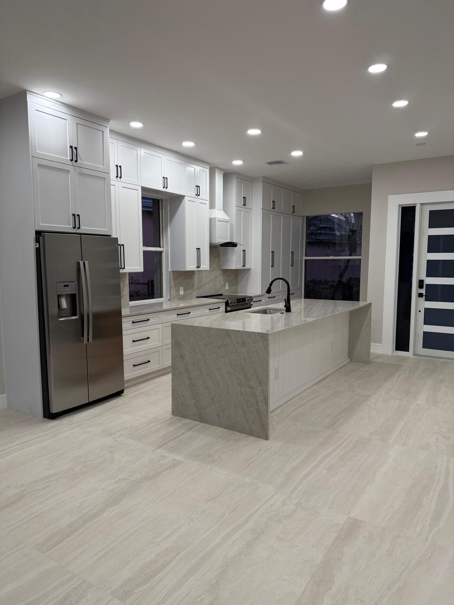 8676 Doverbrook Drive — photo 3