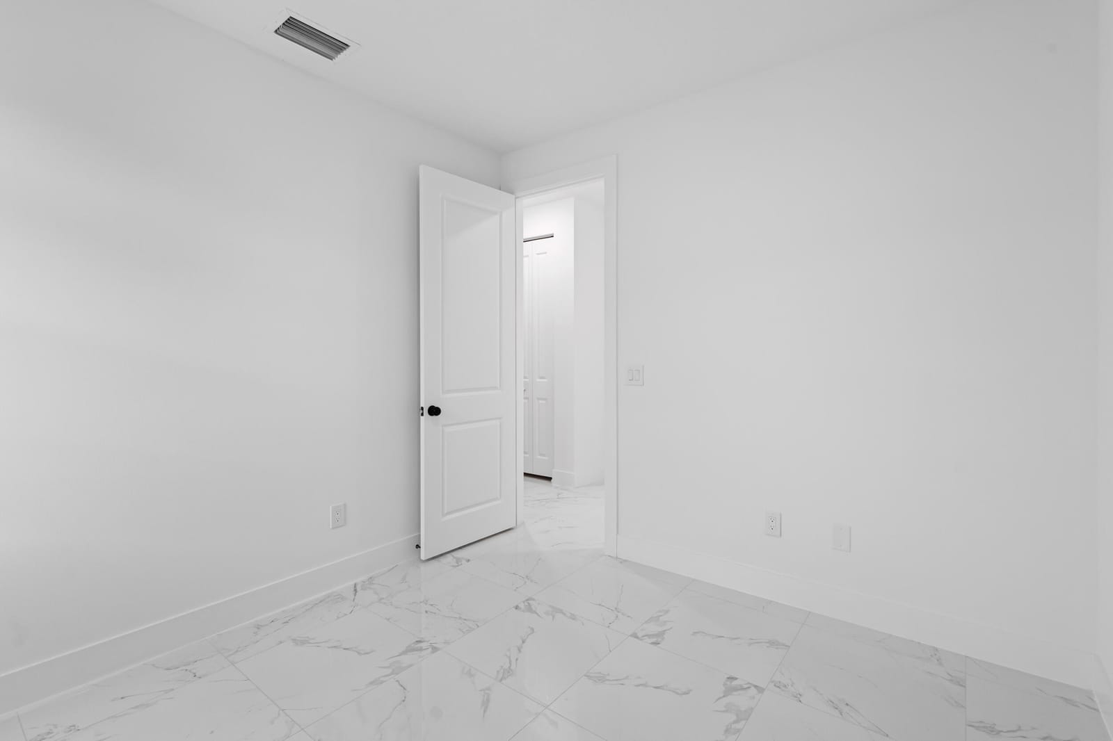 5271 NW Mayfield Lane, Port St. Lucie, FL 34983 photo 18