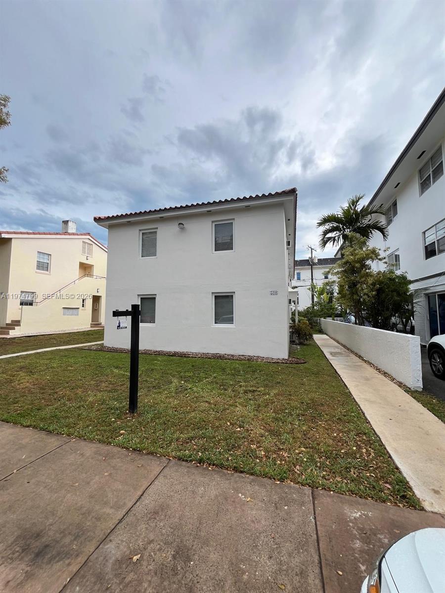 510 Santander Avenue 1, Coral Gables, FL 33134, Coral Gables