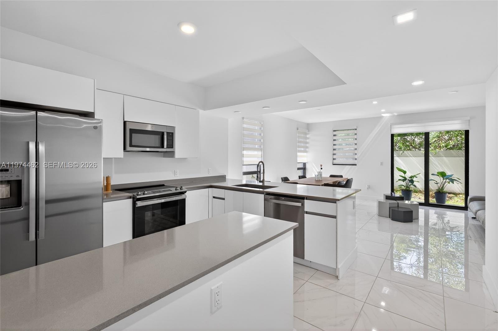 5467 W Oak Way, Dania Beach, FL 33314 photo 8