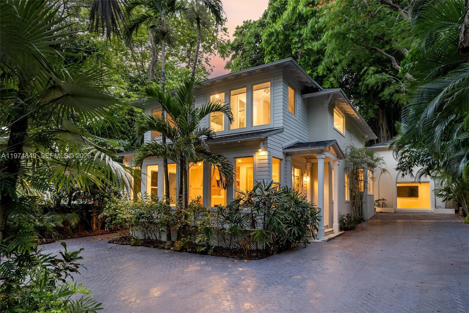 4286 S Douglas Road, Miami, FL 33133