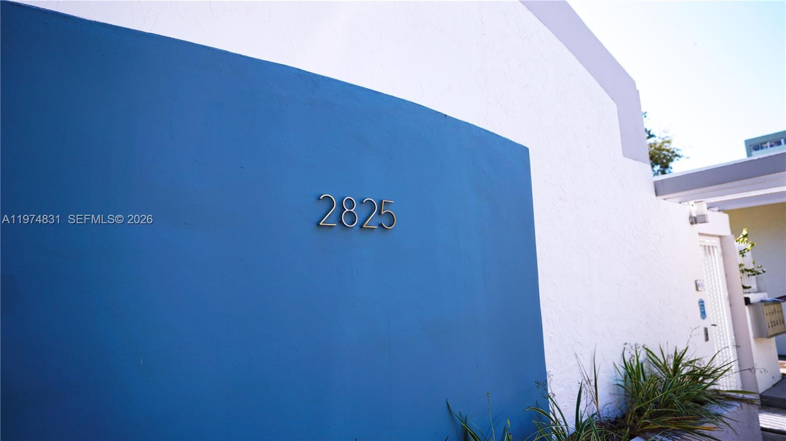 2825 SW 3rd Avenue — photo 8