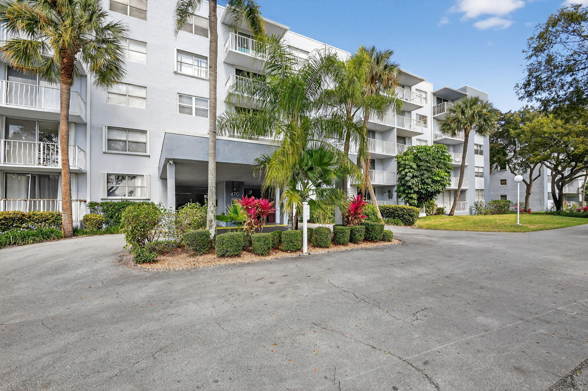 470 Executive Center Drive 4j, West Palm Beach, FL 33401, West Palm Beach