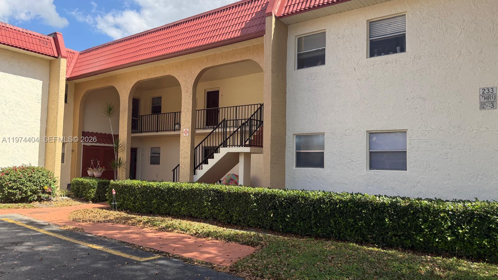 237 Lake Frances Drive 237, West Palm Beach, FL 33411, West Palm Beach
