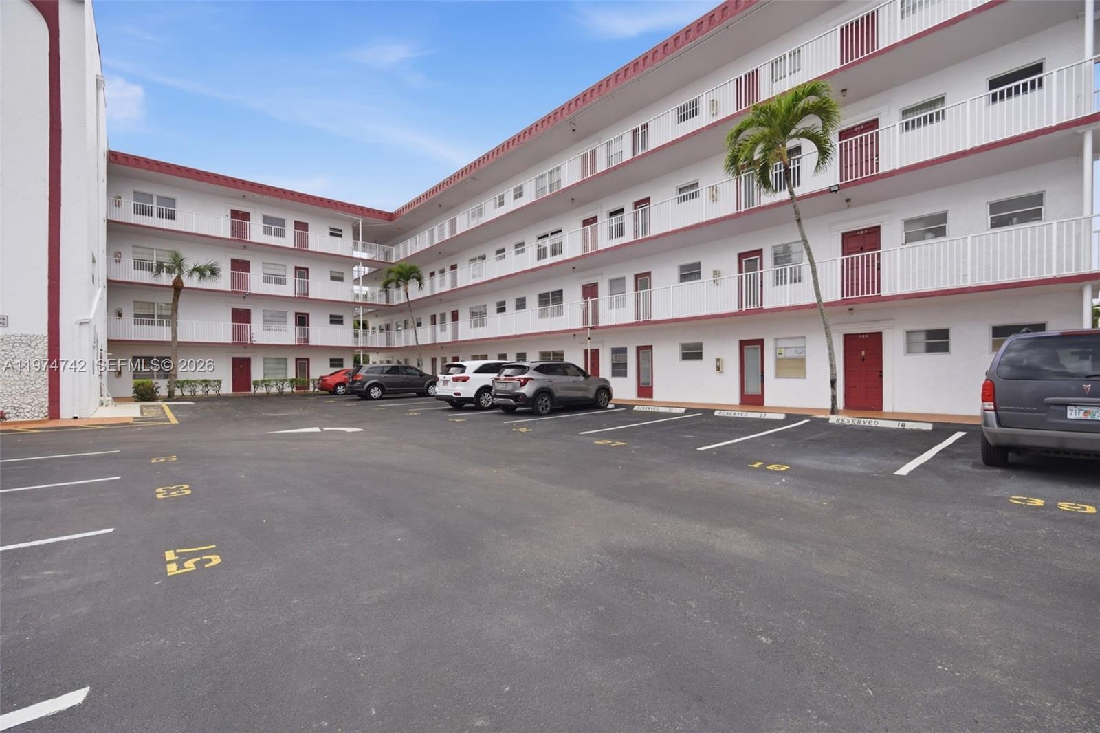 4270 NW 40th Street 104, Lauderdale Lakes, FL 33319, Lauderdale Lakes