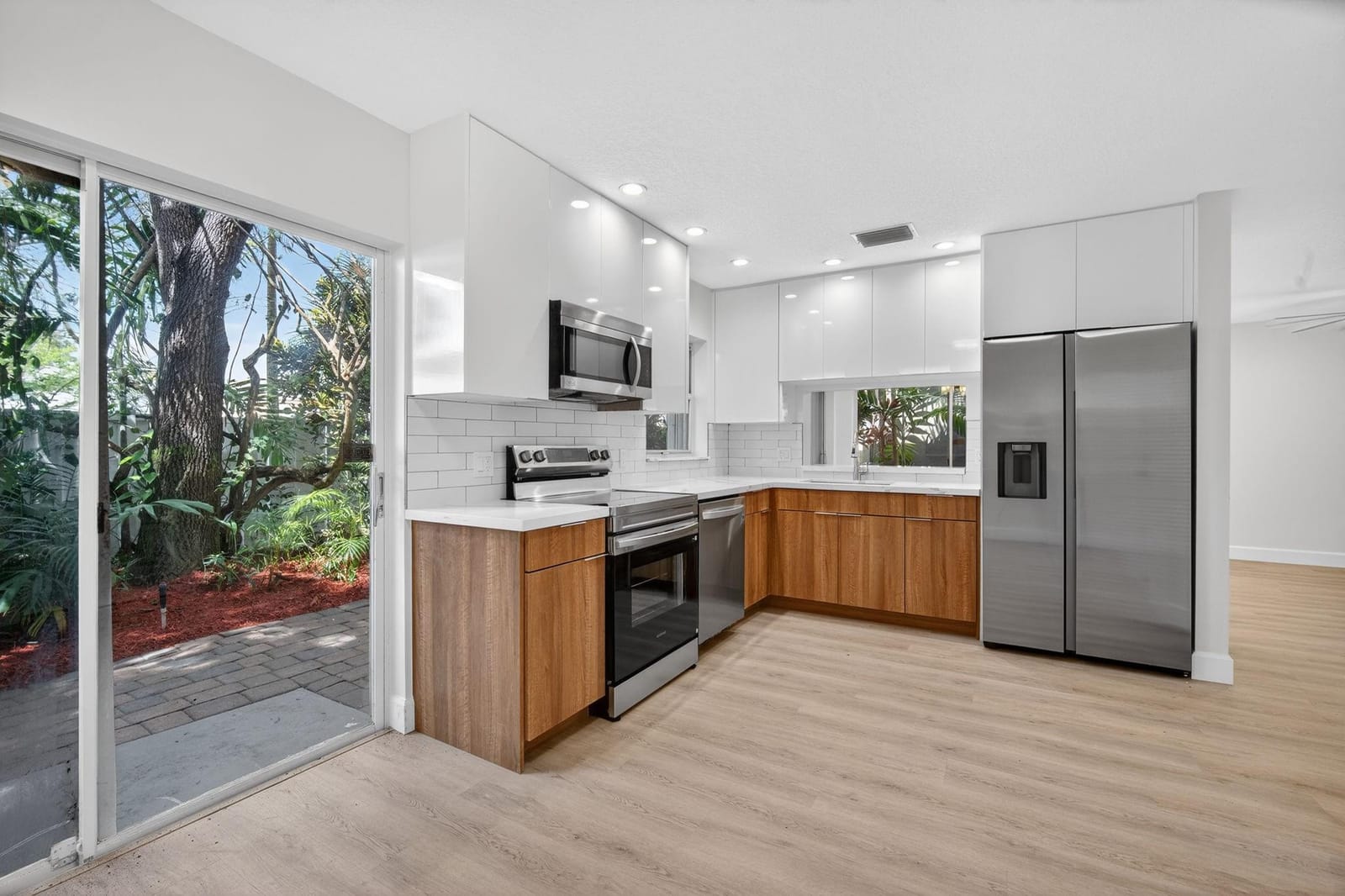 9870 NW 2nd Street — photo 3