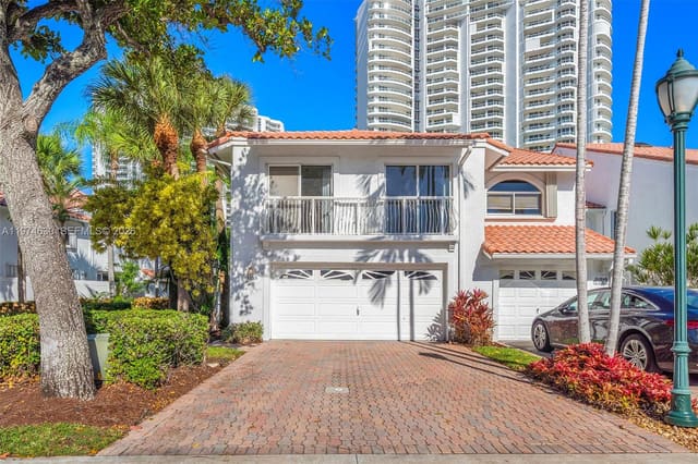 3785 NE 209th Terrace, sold in Golden Pointe, Aventura, FL