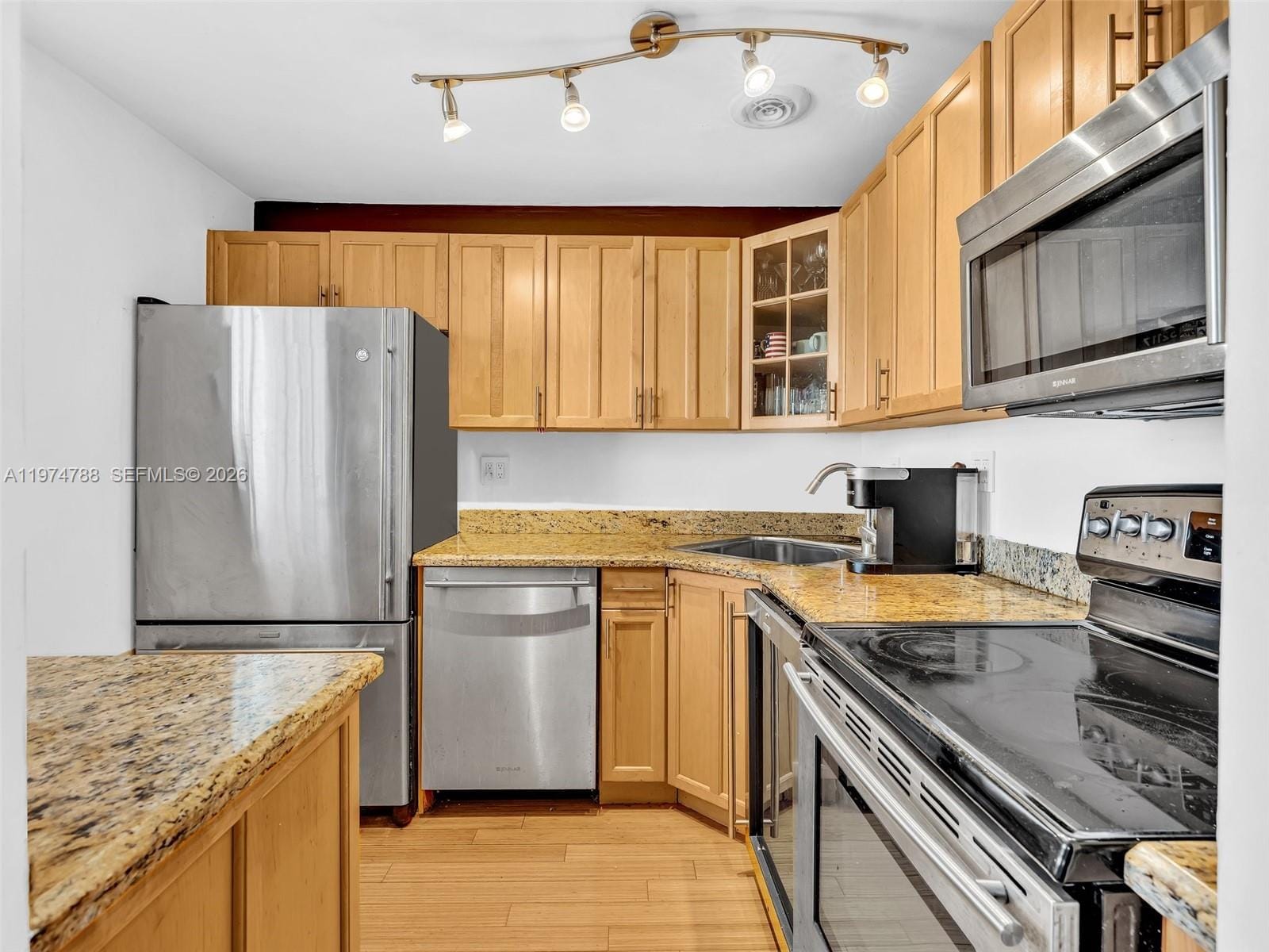 1236 Alton Road 402, Miami Beach, FL 33139 photo 6