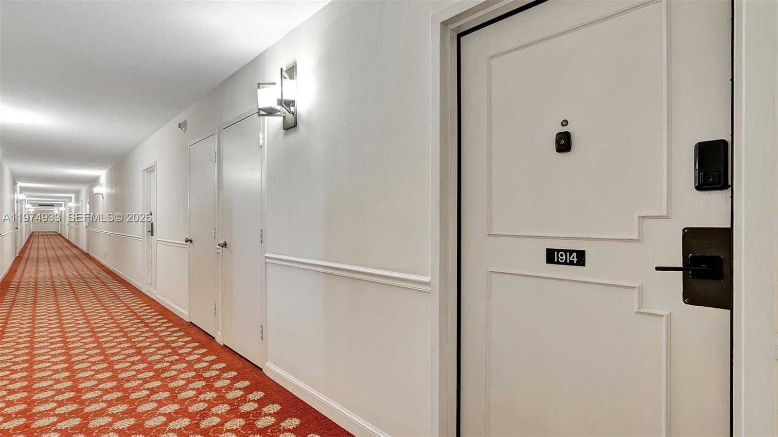 2500 Parkview Drive 1914 — photo 2