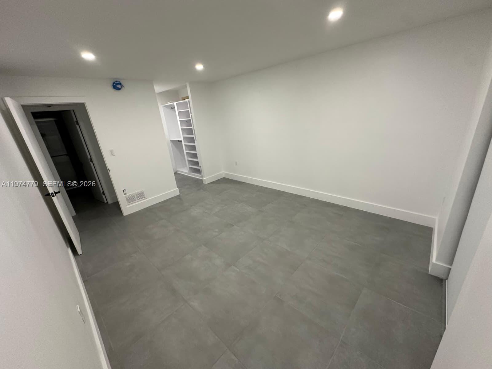 2500 NE 135th Street B103, North Miami, FL 33181 photo 17