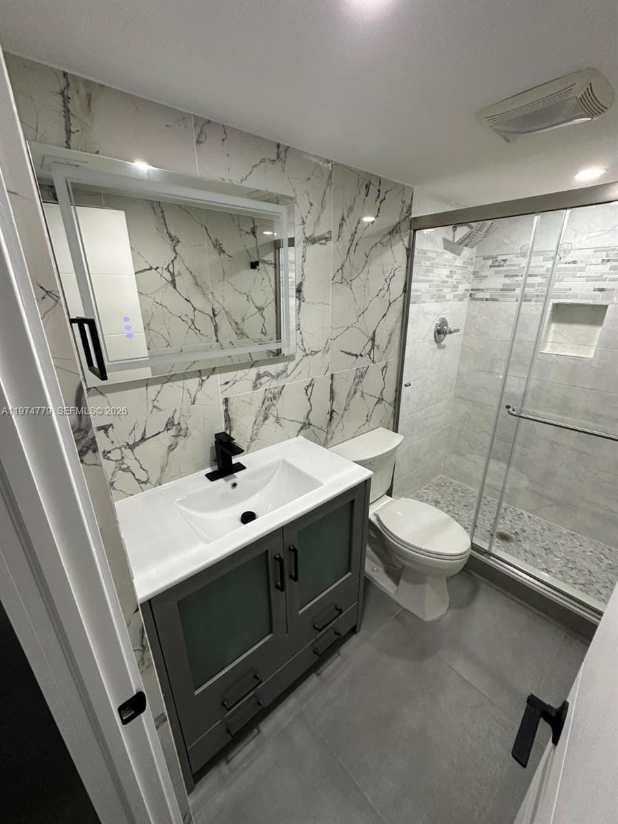 2500 NE 135th Street B103, North Miami, FL 33181 photo 25