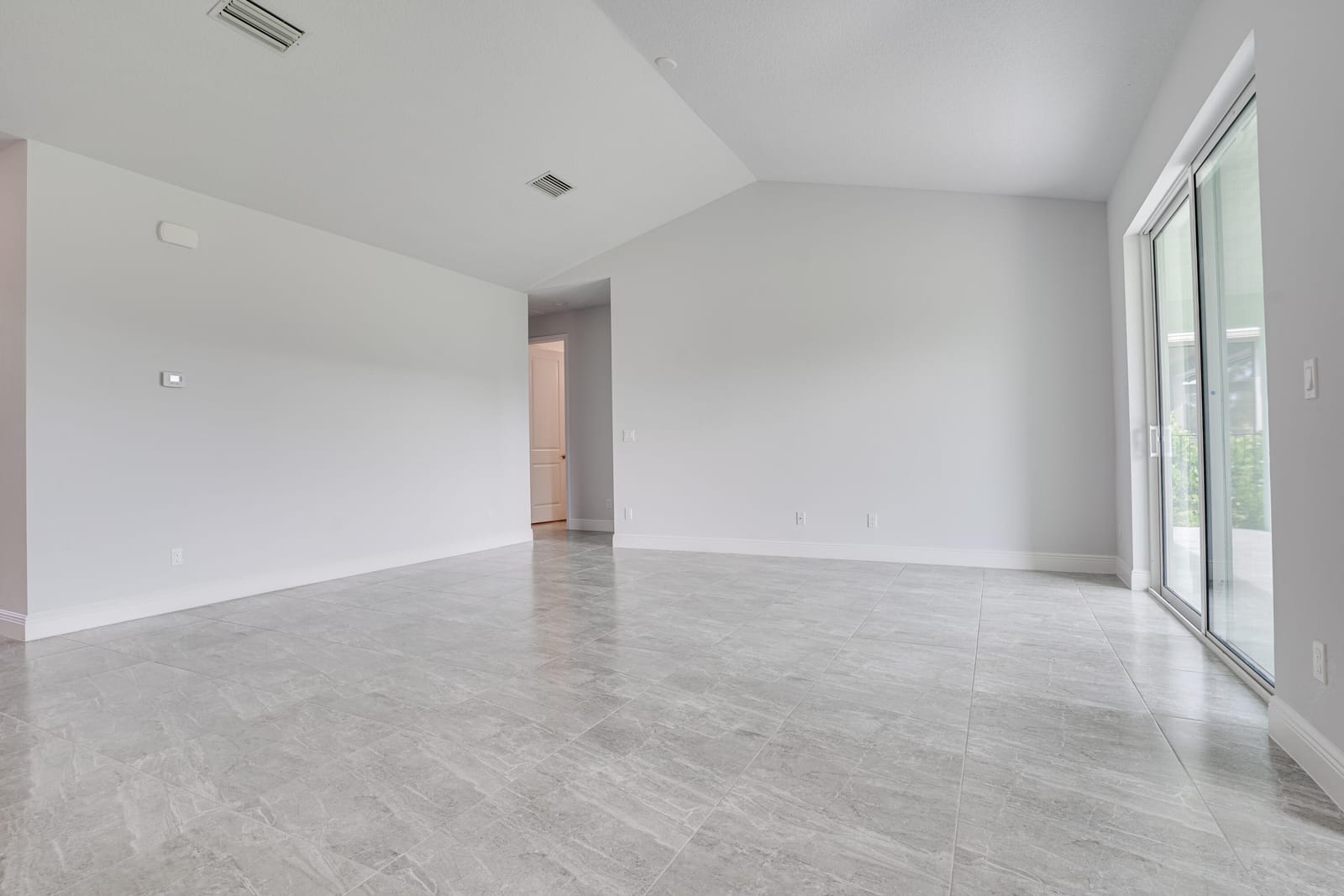 388 SW Vista Lake Drive — photo 9