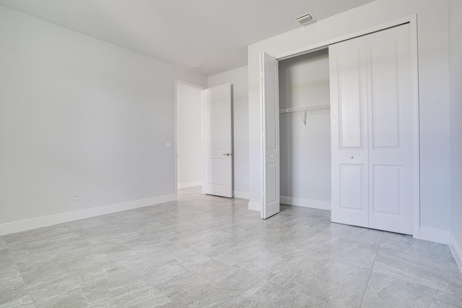 388 SW Vista Lake Drive — photo 12