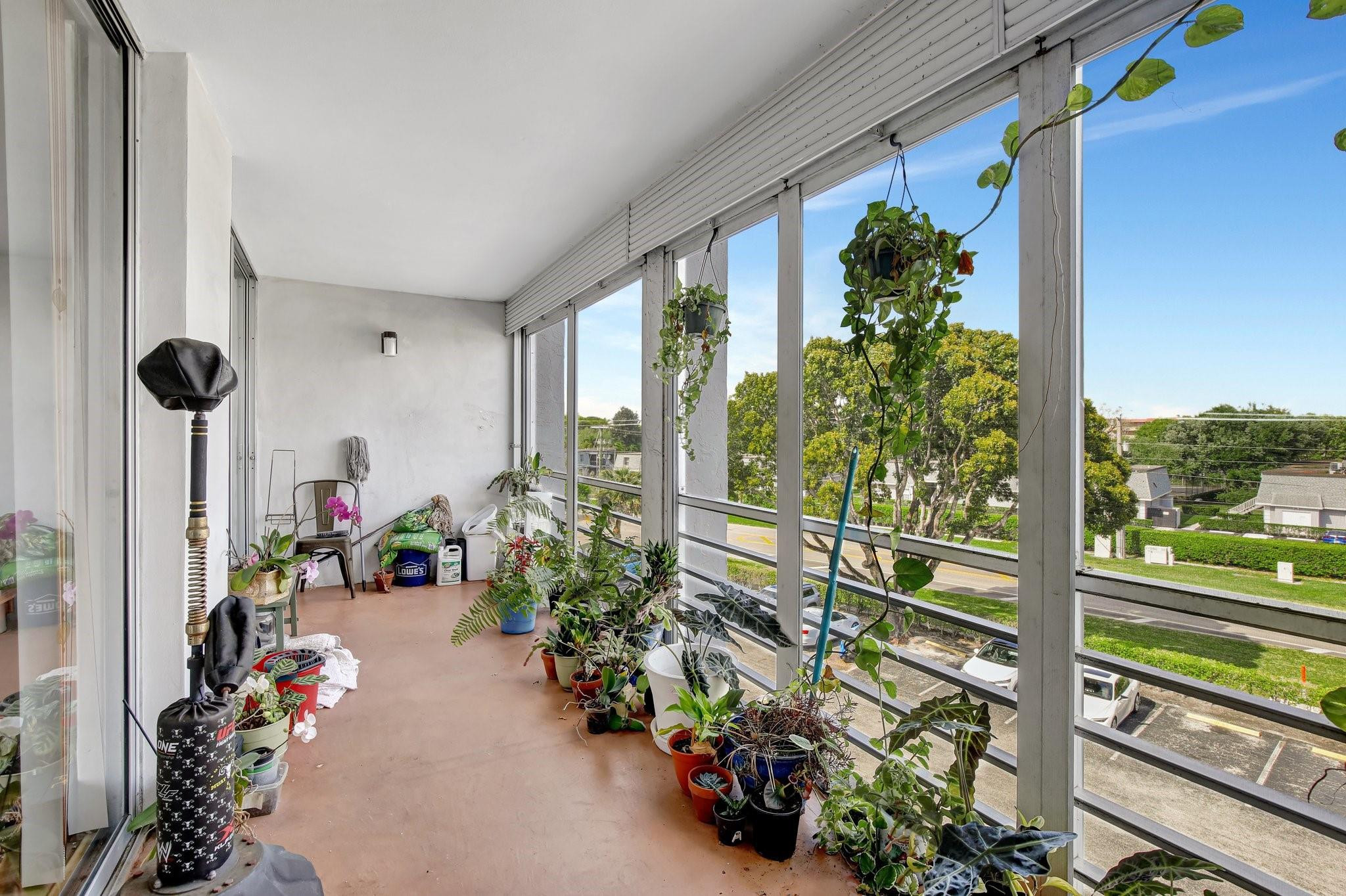 6923 Cypress Road D12, Plantation, FL 33317, Plantation