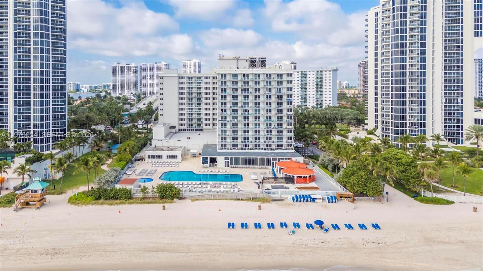 19201 Collins Avenue 628, Sunny Isles Beach, FL 33160 photo 4