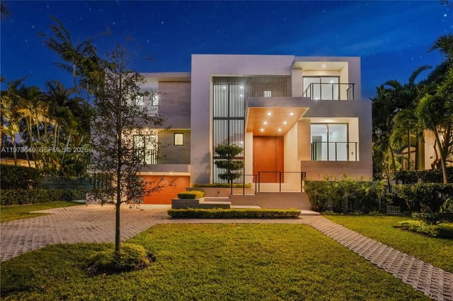 285 Woodcrest Road, Key Biscayne, FL 33149