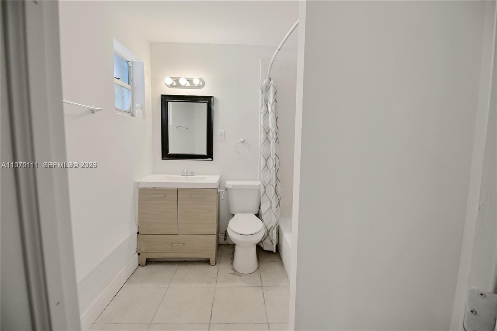 1160 W 26 Th Court — photo 11