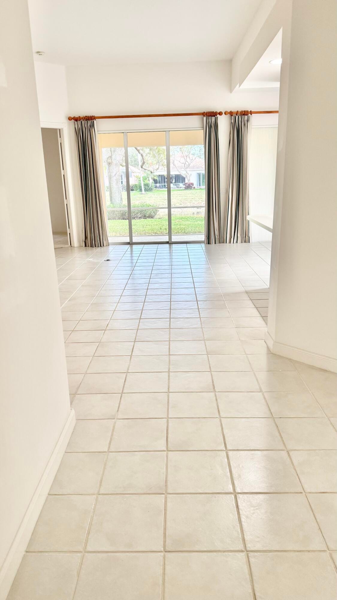 7800 Quida Drive — photo 2